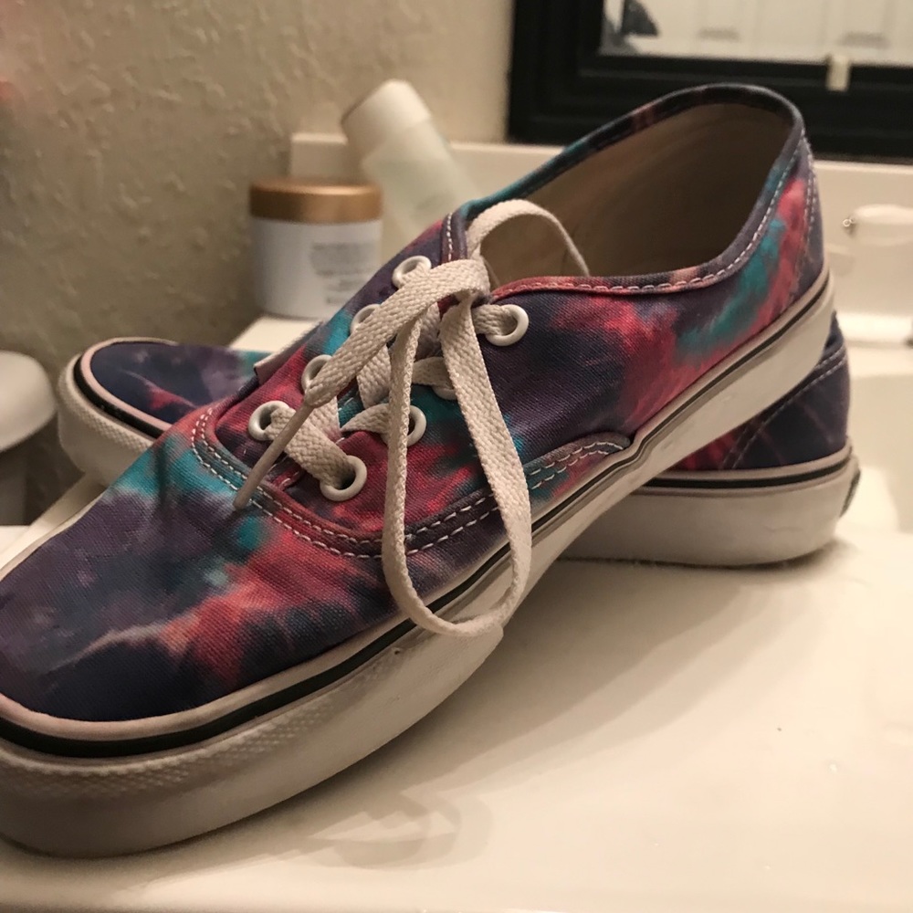 Tie dye Vans low tops. Rare